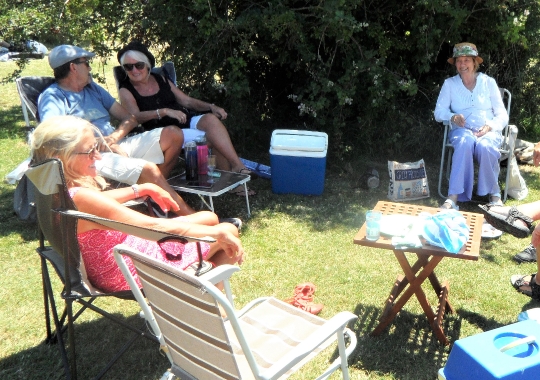 Picnic2PortsdownHillJune2020